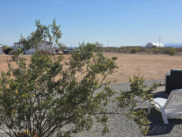 4143 W SUNSET Drive W, New River, AZ 85087