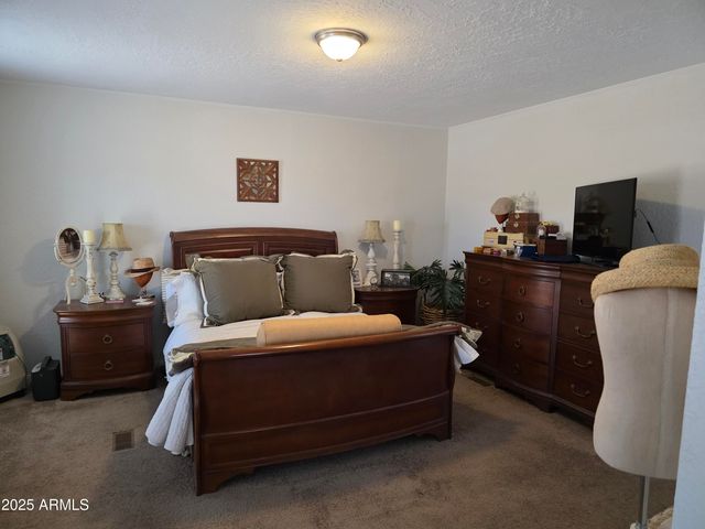 4143 W SUNSET Drive W, New River, AZ 85087