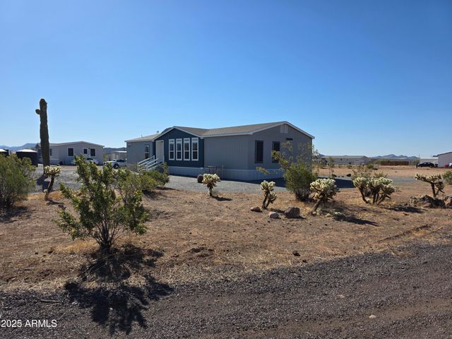 4143 W SUNSET Drive W, New River, AZ 85087