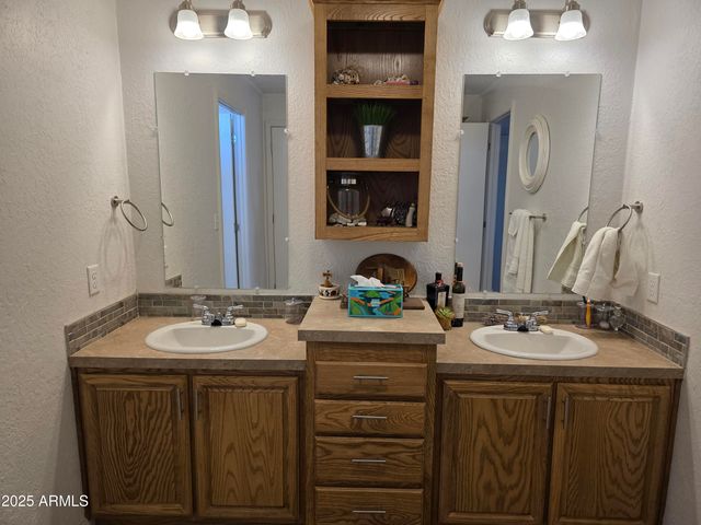 4143 W SUNSET Drive W, New River, AZ 85087