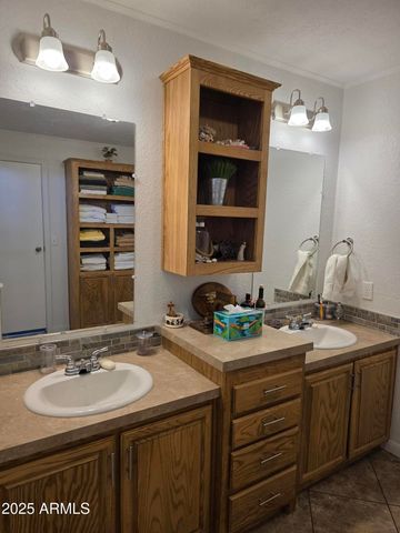 4143 W SUNSET Drive W, New River, AZ 85087