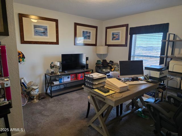 4143 W SUNSET Drive W, New River, AZ 85087