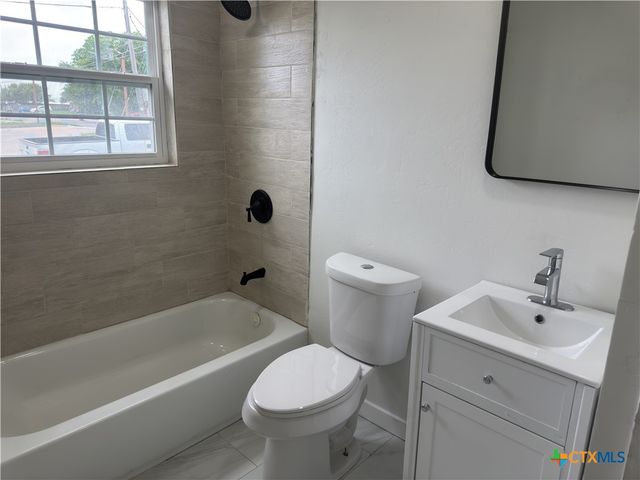 1702 E Heritage Avenue, Temple, TX 76501