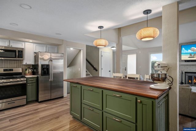 5675 Buttonwood Ct SE, Salem, OR 97306