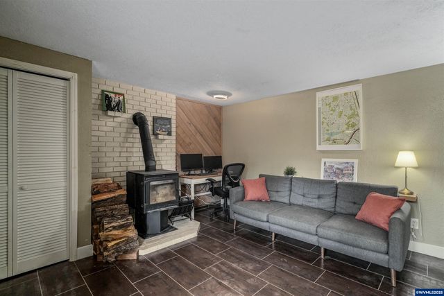 5675 Buttonwood Ct SE, Salem, OR 97306