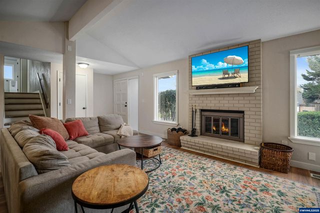 5675 Buttonwood Ct SE, Salem, OR 97306