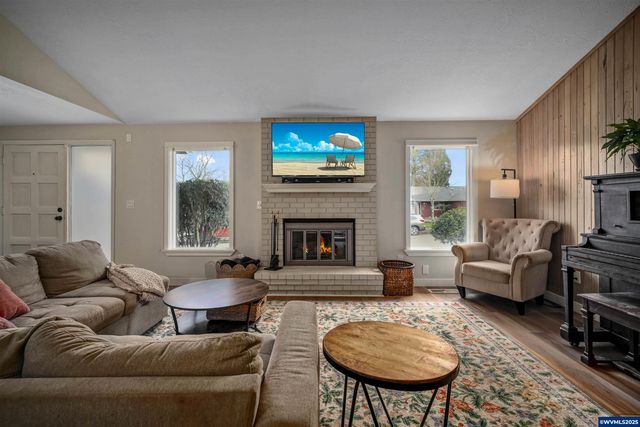 5675 Buttonwood Ct SE, Salem, OR 97306