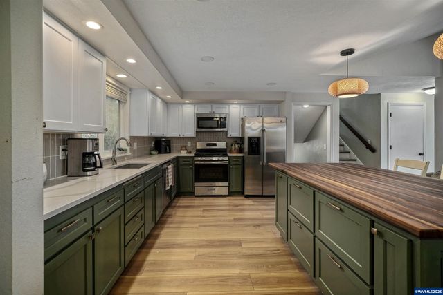 5675 Buttonwood Ct SE, Salem, OR 97306