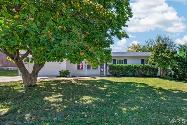 2913 Cypress Drive, St Charles, MO 63301