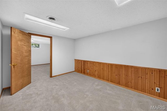2913 Cypress Drive, St Charles, MO 63301