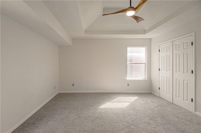 2521 NW Richard Street, Blue Springs, MO 64015
