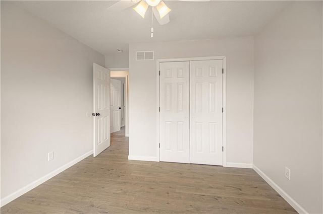 2521 NW Richard Street, Blue Springs, MO 64015