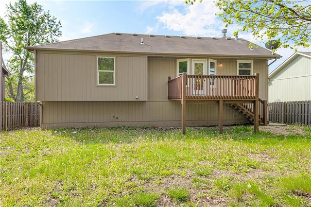 2521 NW Richard Street, Blue Springs, MO 64015