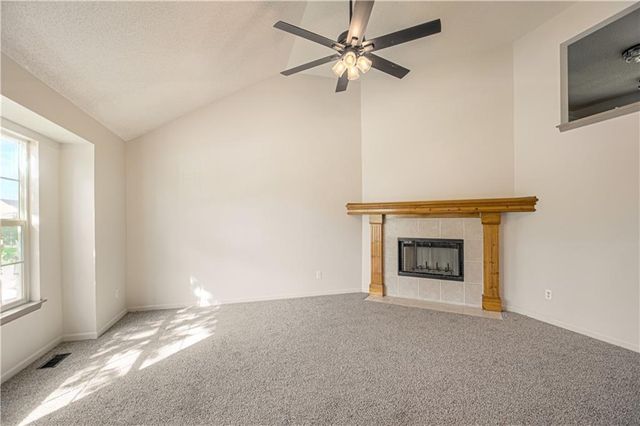 2521 NW Richard Street, Blue Springs, MO 64015