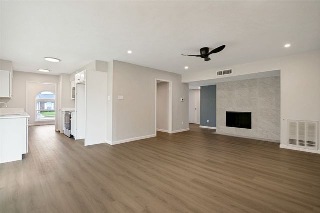 2909 Flagstone Drive, Garland, TX 75044