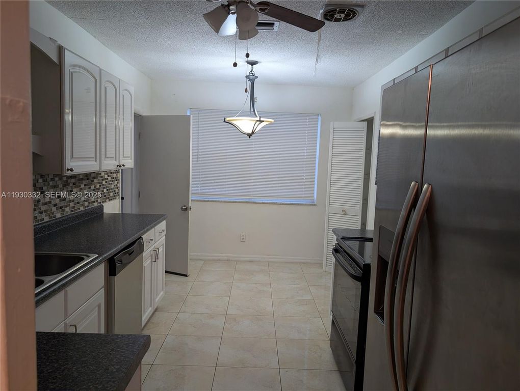 4550 NW 43rd Street, Lauderdale Lakes, FL 33319