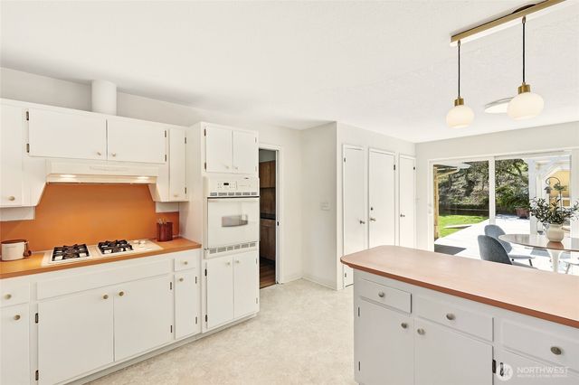 2209 NE 177th Street, Shoreline, WA 98155