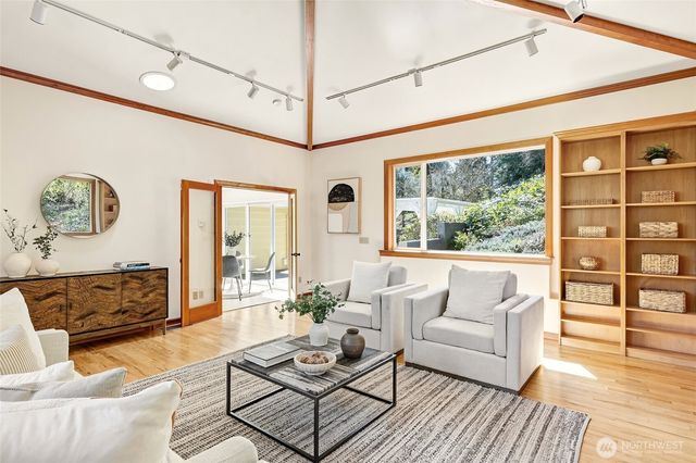 2209 NE 177th Street, Shoreline, WA 98155