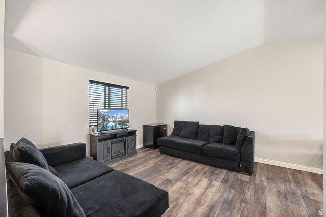 8191 W DANBURY DR, Magna, UT 84044