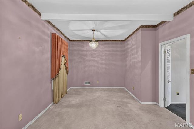 1392 Burd Avenue, St Louis, MO 63112