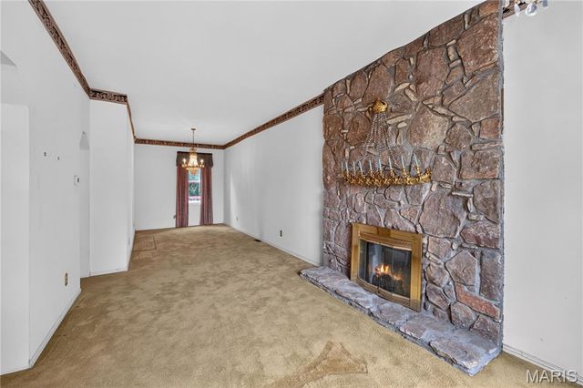 1392 Burd Avenue, St Louis, MO 63112