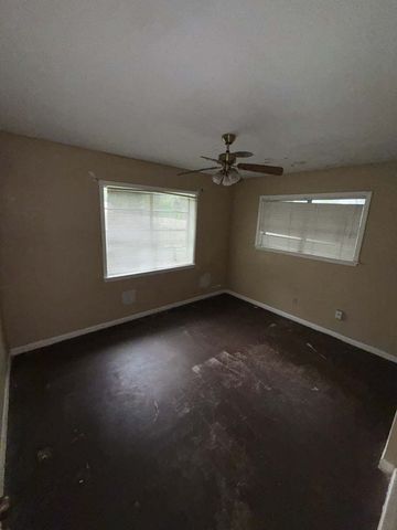 203 N Drumm, Brenham, TX 77833