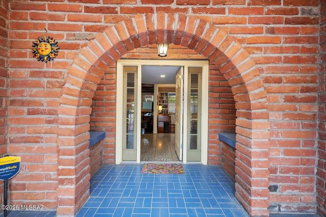 170 S Irving Avenue, Tucson, AZ 85711