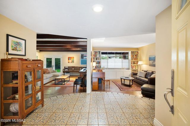 170 S Irving Avenue, Tucson, AZ 85711