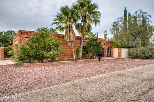 170 S Irving Avenue, Tucson, AZ 85711