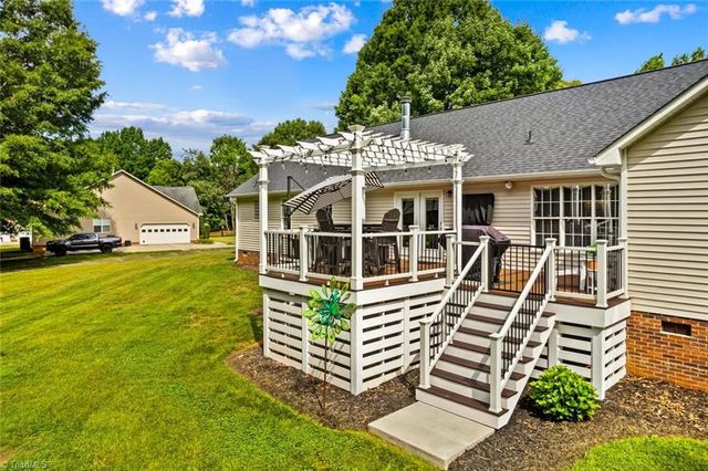596 Maple Ridge Circle, Salisbury, NC 28147