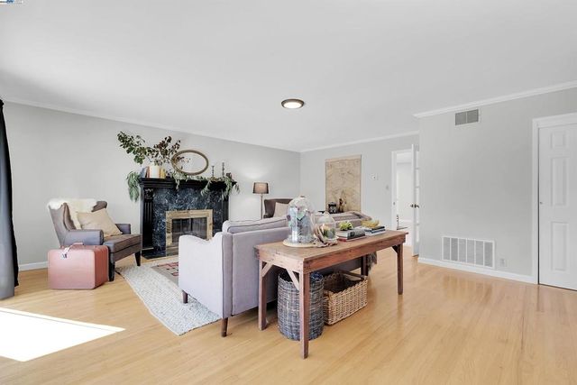 1786 Via Chorro, San Lorenzo, CA 94580