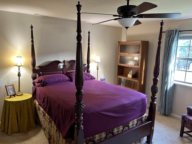 12714 Pleasant Forest Dr, Little Rock, AR 72212