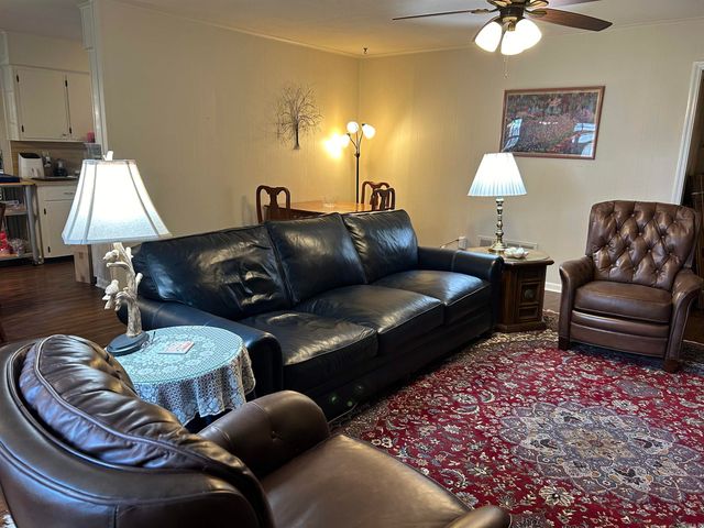 12714 Pleasant Forest Dr, Little Rock, AR 72212