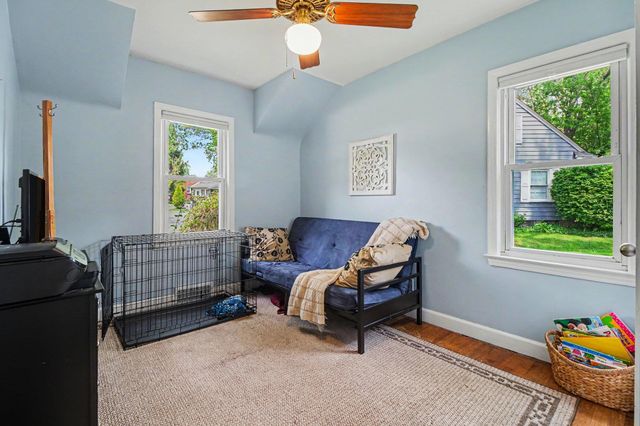 88 Hill Circle Drive, Waterford, MI 48328
