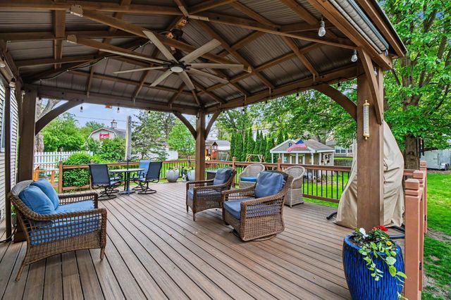 88 Hill Circle Drive, Waterford, MI 48328
