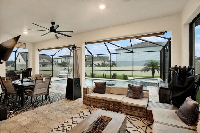 19234 MOSSY PINE DRIVE, Tampa, FL 33647