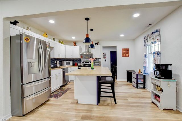 111 Francis ST, Portsmouth, VA 23702