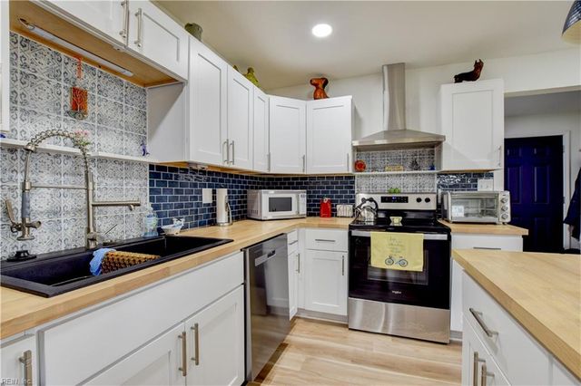 111 Francis ST, Portsmouth, VA 23702