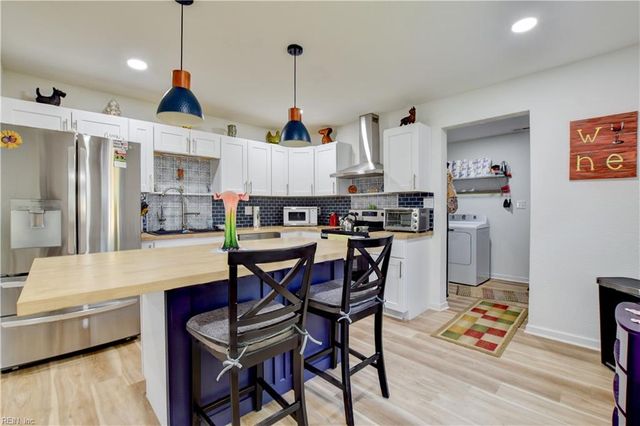 111 Francis ST, Portsmouth, VA 23702