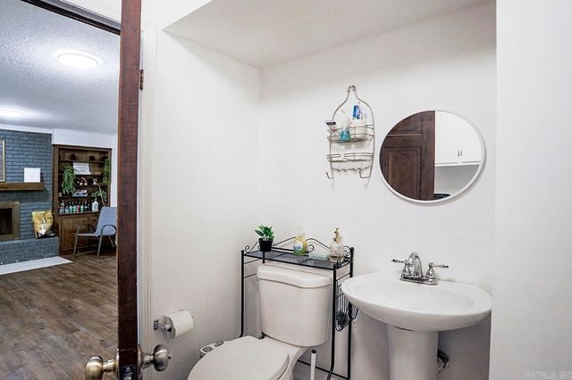 1121 Briar Creek, Little Rock, AR 72211