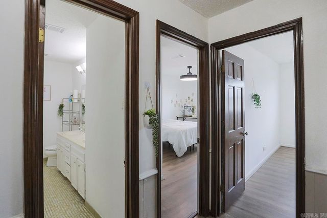 1121 Briar Creek, Little Rock, AR 72211