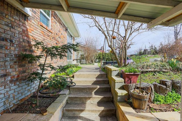 1121 Briar Creek, Little Rock, AR 72211