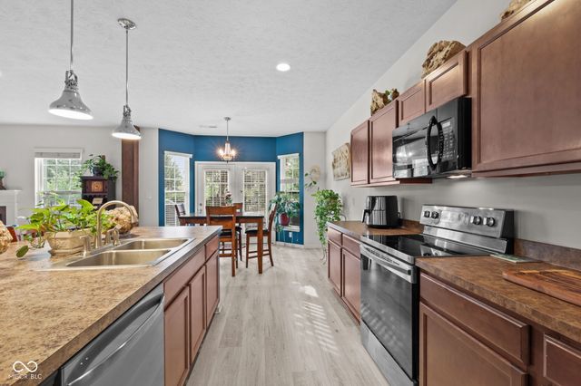 5976 Chazimal Street, Plainfield, IN 46168