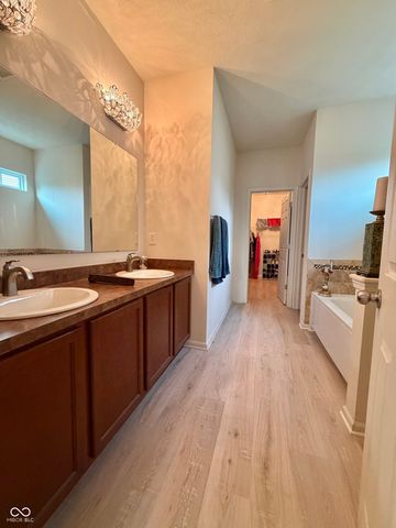 5976 Chazimal Street, Plainfield, IN 46168