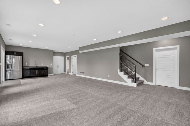2609 NW Rockwood Lane, Grimes, IA 50111