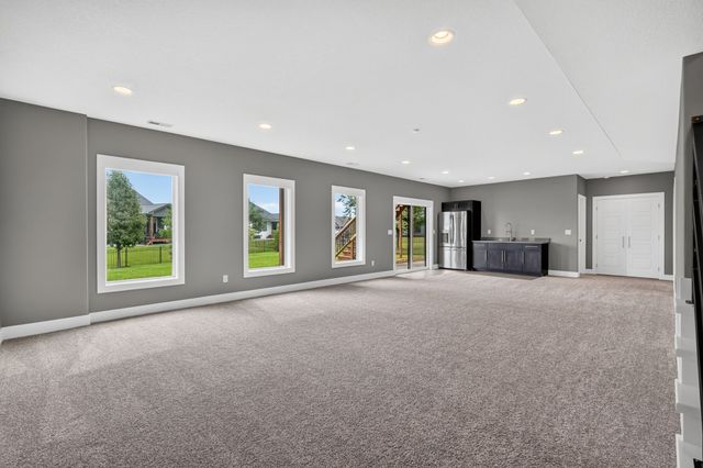 2609 NW Rockwood Lane, Grimes, IA 50111