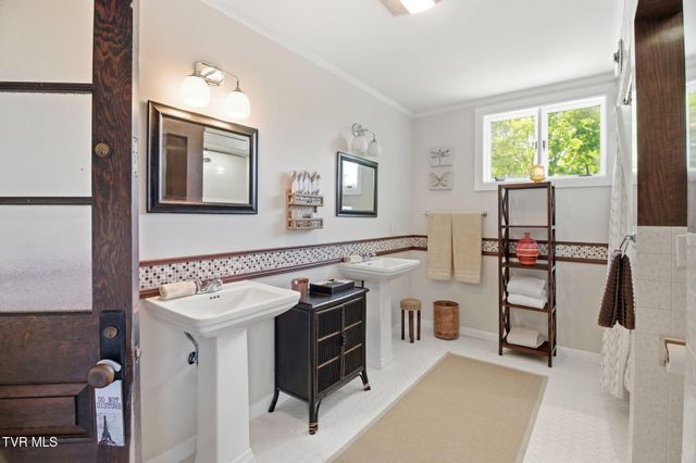 920 Holston Avenue, Bristol, TN 37620
