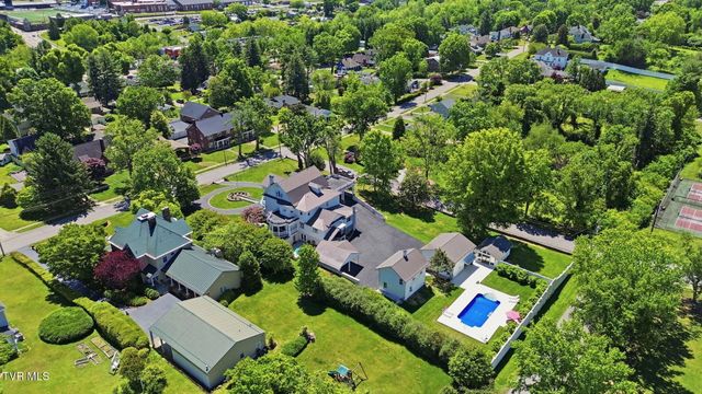 920 Holston Avenue, Bristol, TN 37620