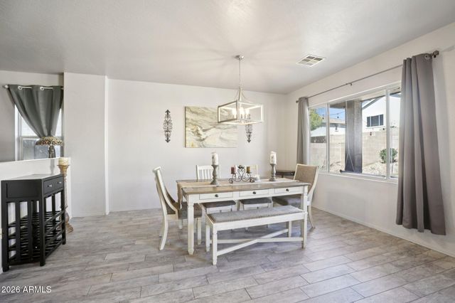 10466 E OBISPO Avenue, Mesa, AZ 85212