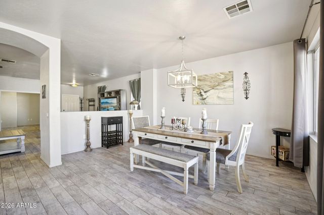 10466 E OBISPO Avenue, Mesa, AZ 85212